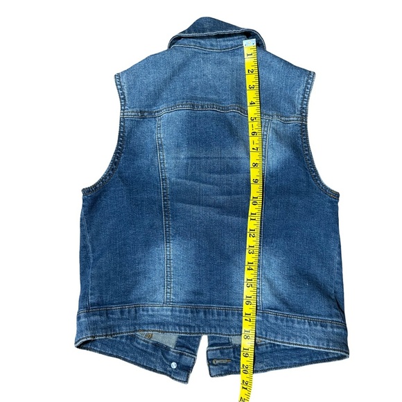 Mossimo Medium Denim Vest Women’s 98% Cotton - Picture 2 of 6